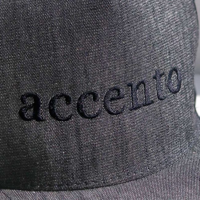 accento world jeans tracker detail