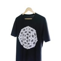 white flower accento black tshirt side